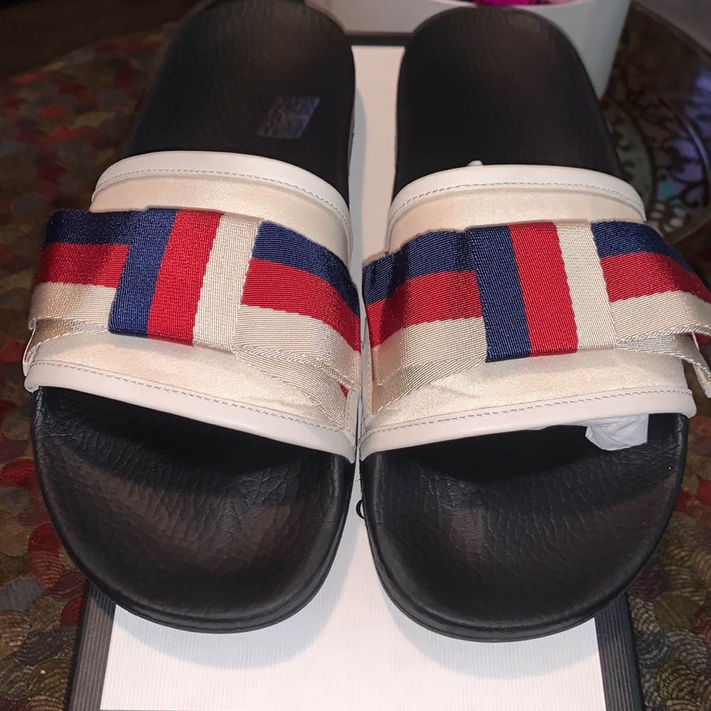 Gucci Satin Bow Slides 100% Authentic - image 1